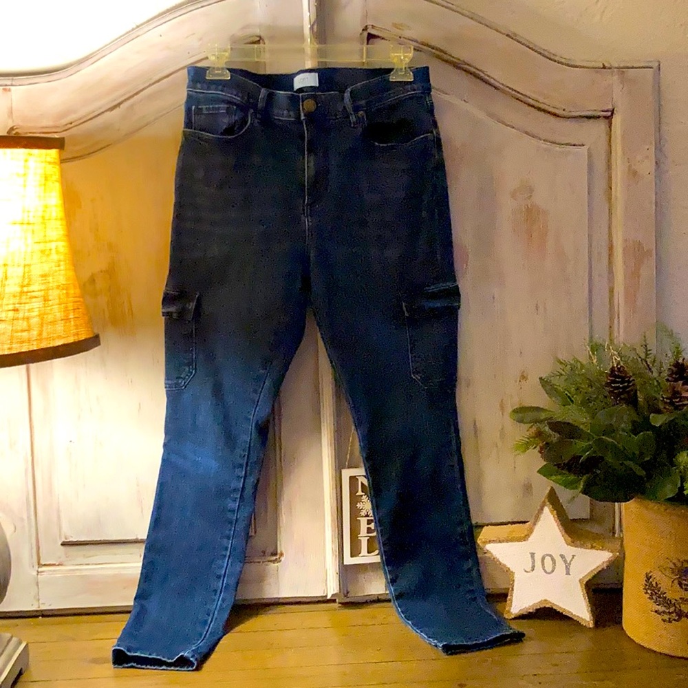 Loft outlet cargo jeans - Picture 1 of 6